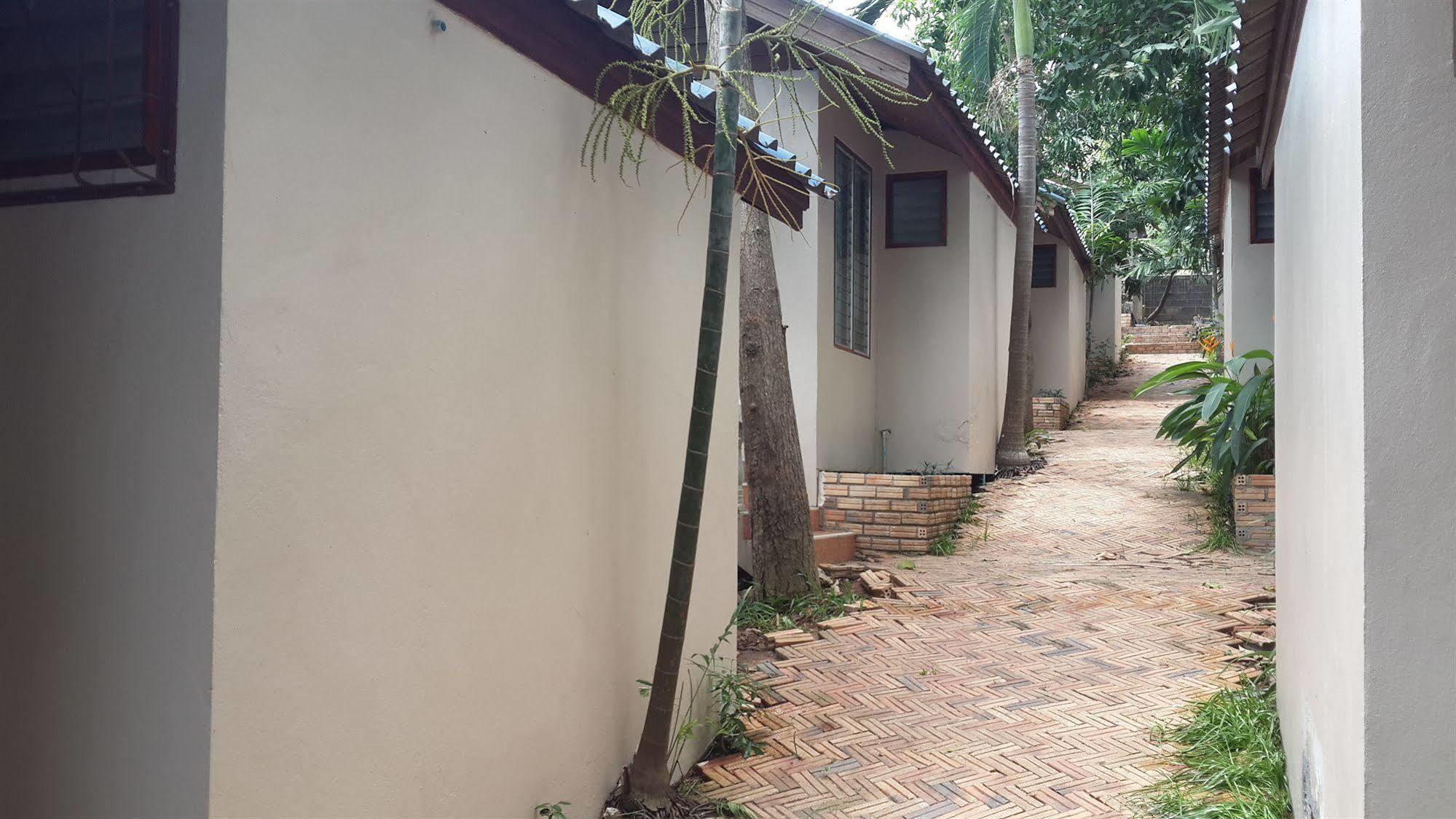 Pattara House Hotel Bãi biển Chaweng Ngoại thất bức ảnh